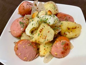 ほくほくジャーマンポテトを盛りつけた料理写真